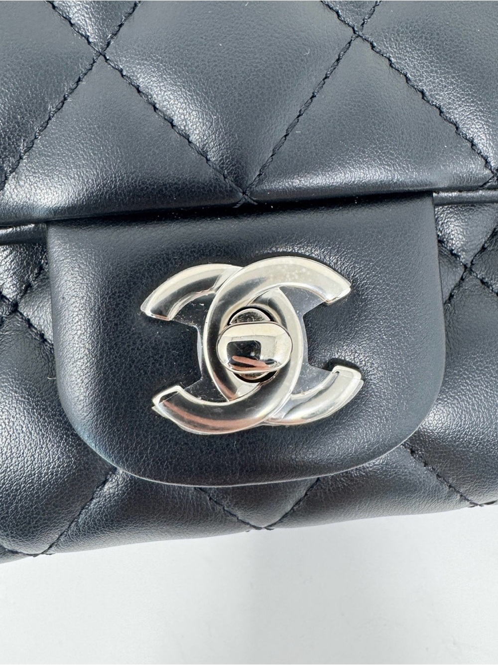 Chanel CC Uniform Flap Belt Bag - Picture 7 of 13
